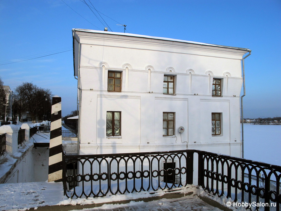 Волжская (арсенальная) башня в Ярославле