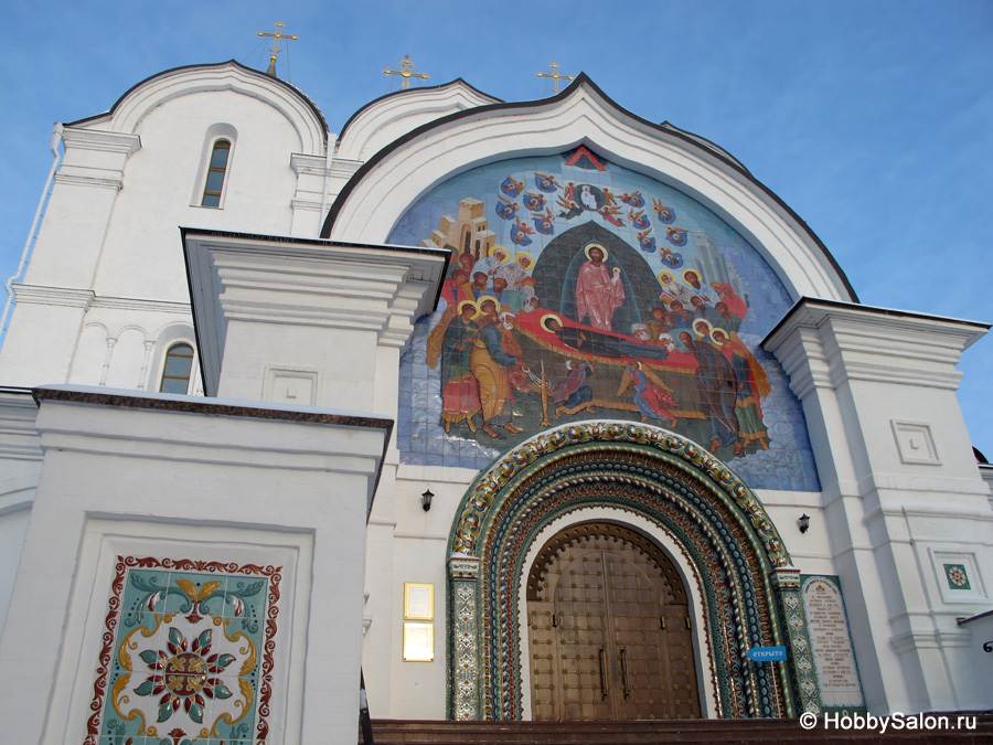 Успенский кафедральный собор в Ярославле