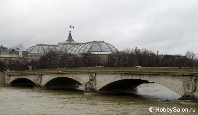 Мост Инвалидов в Париже
