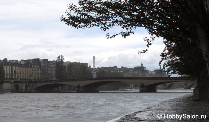 Мост Каррузель в Париже
