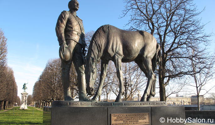 Памятник воинам Русского экспедиционного корпуса в Париже