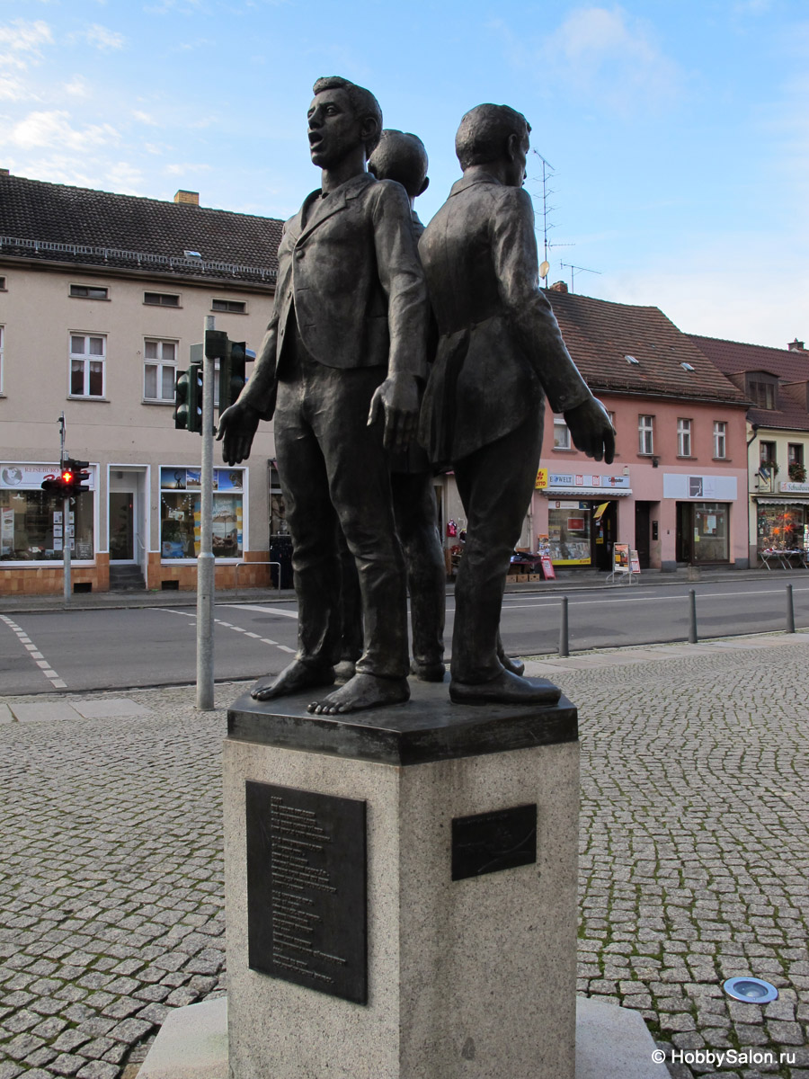 Памятник певцам в Финстервальде