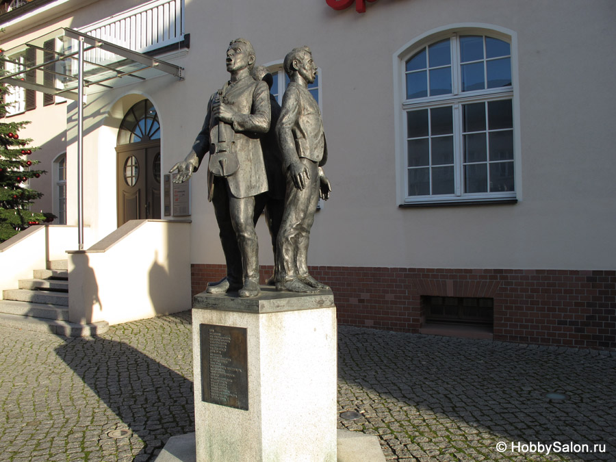 Памятник певцам в Финстервальде