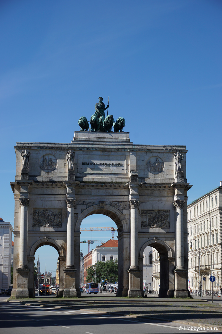 Триумфальная арка - Ворота Победы
