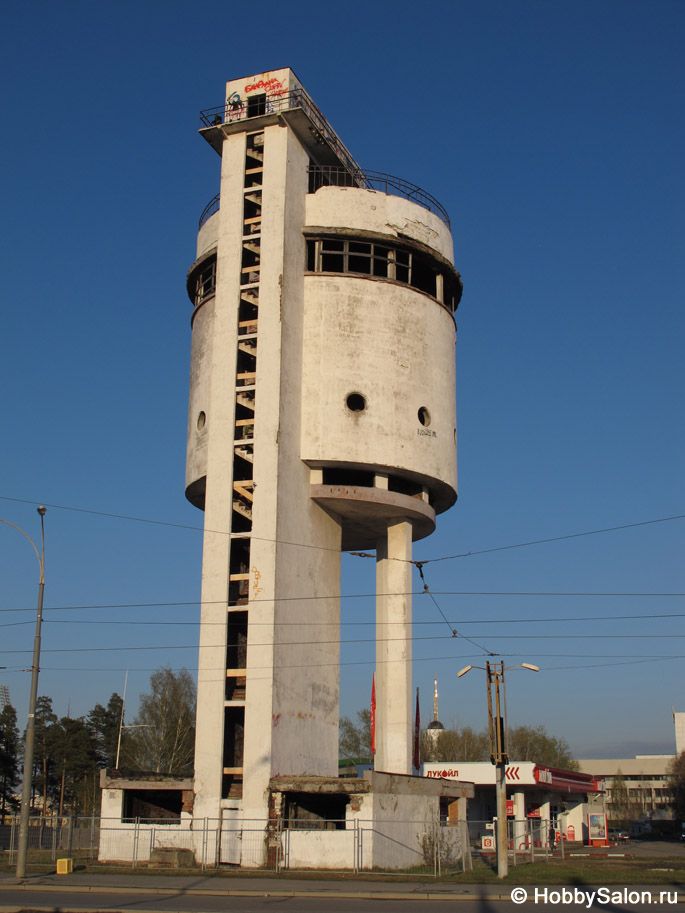 Белая башня в Екатеринбурге