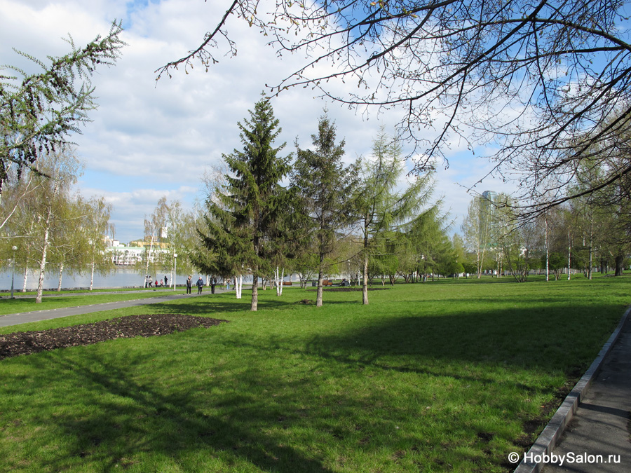 Октябрьская площадь, Екатеринбург