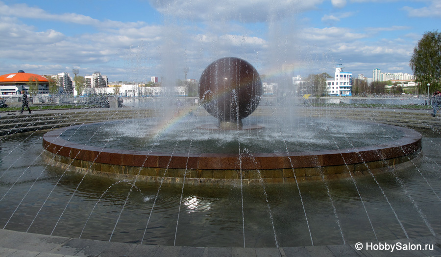 Фонтан «Шар», Екатеринбург