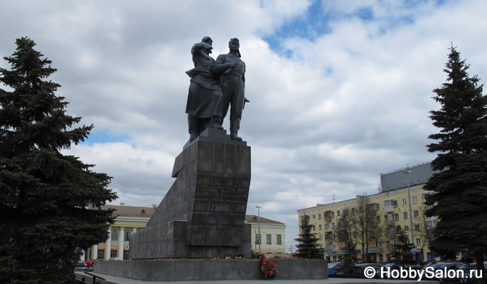 Памятник воинам Уральского добровольческого танкового корпуса в Екатеринбурге