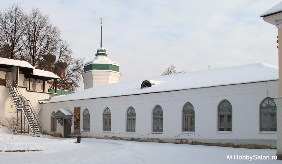 Михайловская башня Спасо-Преображенского монастыря в Ярославле