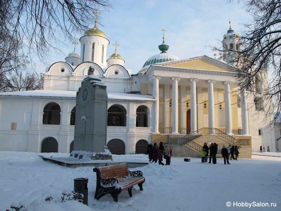 Памятник-стела «Клятва князя Пожарского»