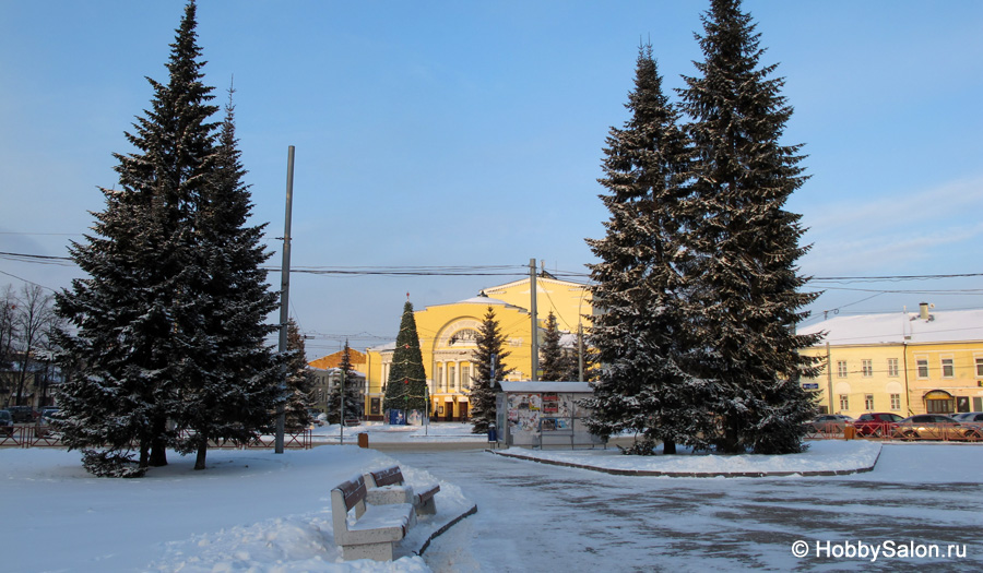 Площадь Волкова в Ярославле