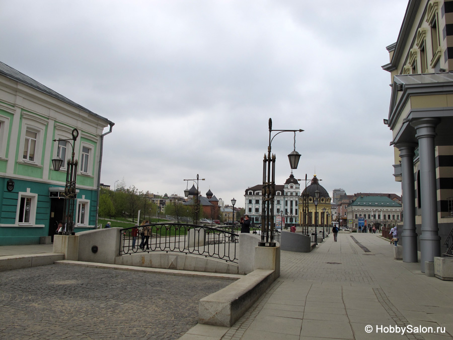 Петербургская улица в Казани