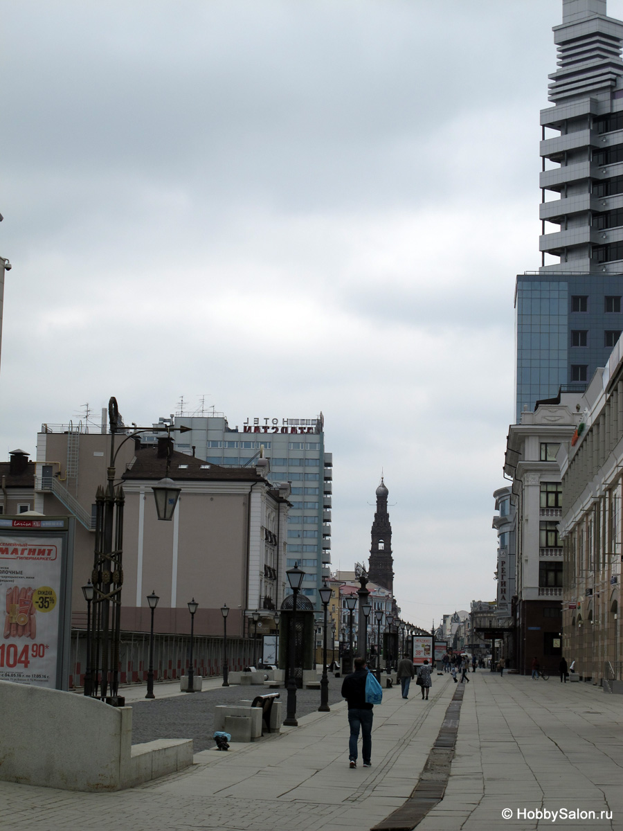 Петербургская улица в Казани