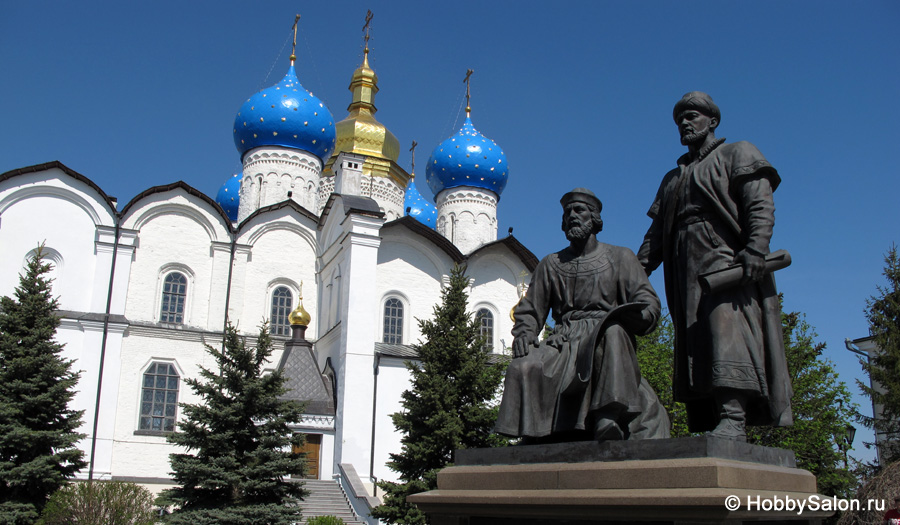 Памятник зодчим Казанского Кремля