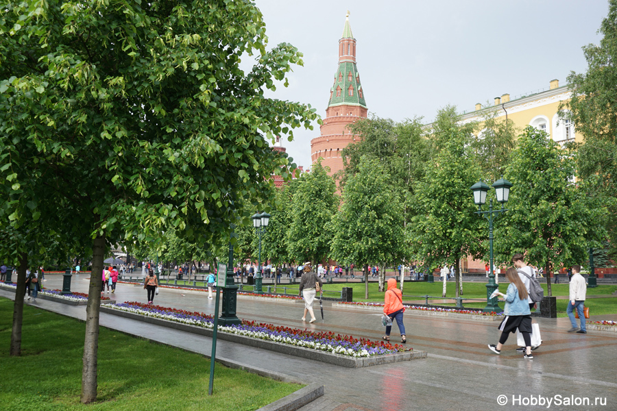 Александровский сад в Москве