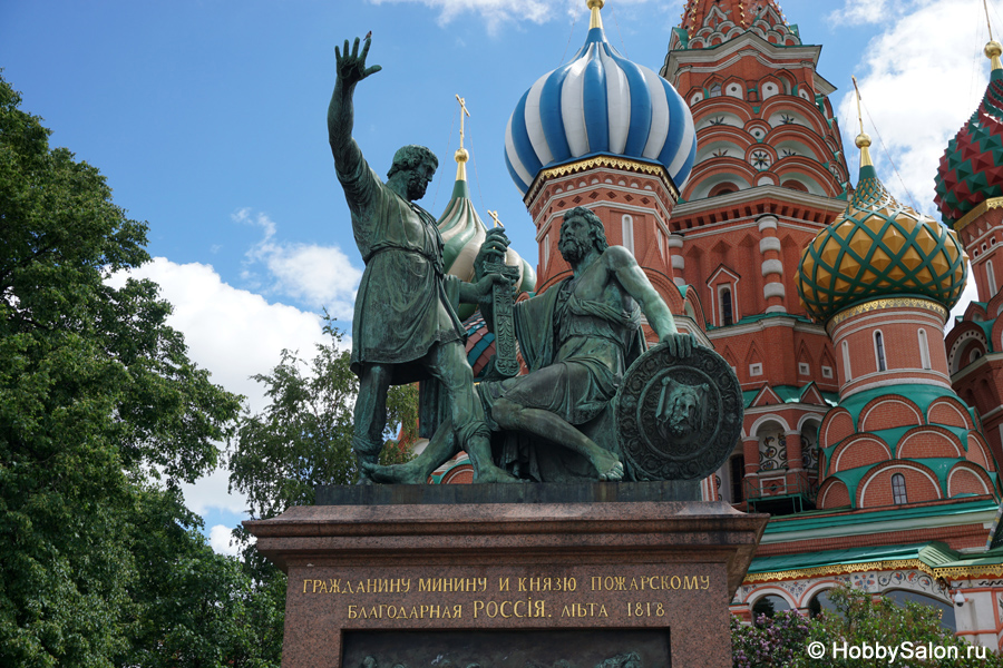 Памятник Минину и Пожарскому в Москве