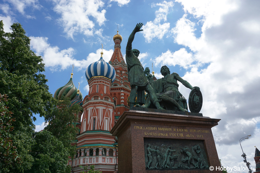 Памятник Минину и Пожарскому в Москве