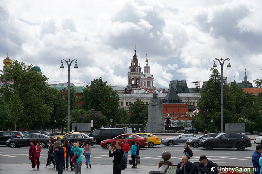 Театральная площадь в Москве