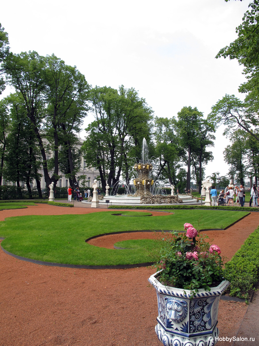 Летний сад в Санкт-Петербурге