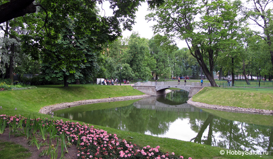 Михайловский сад в Санкт-Петербурге. Фото
