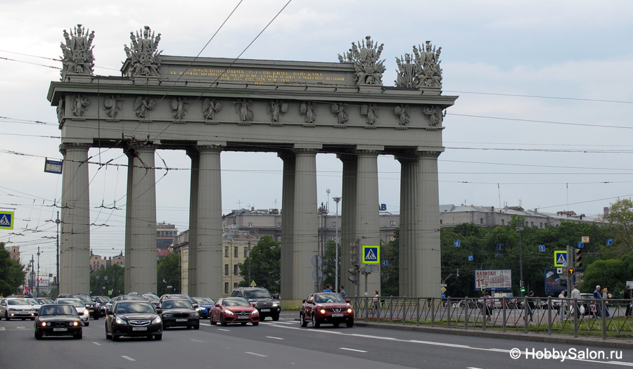 Московские триумфальные ворота