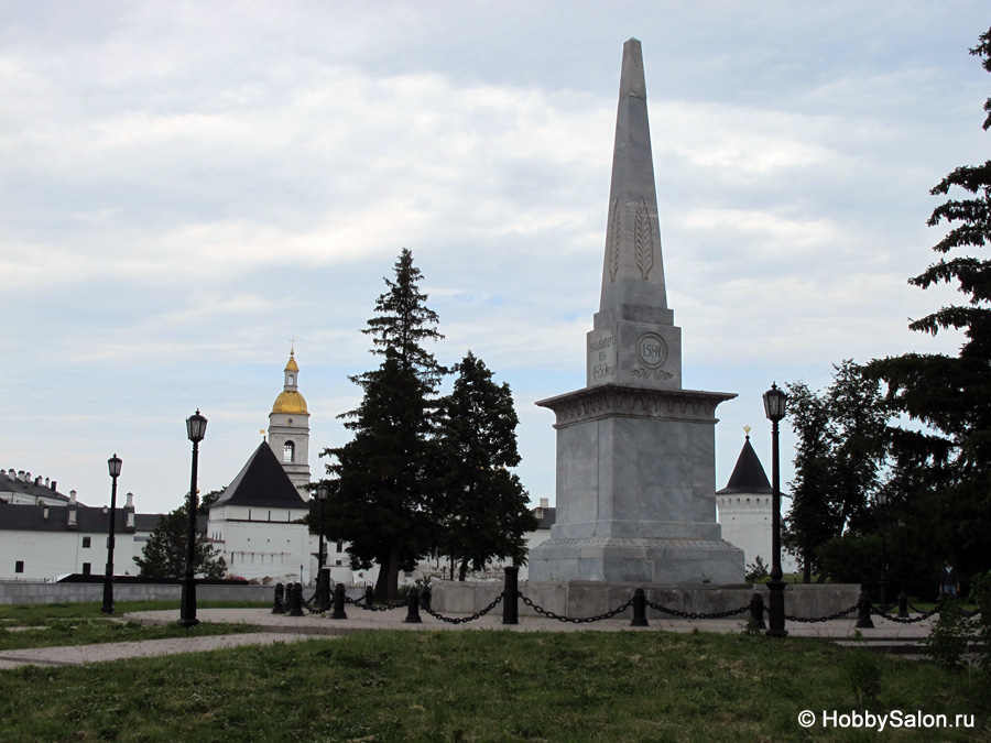 Памятник Ермаку в Тобольске